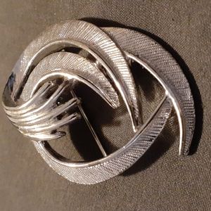 Silver Plated Brooch 2" X 1 1/2"  ( L6 207 )